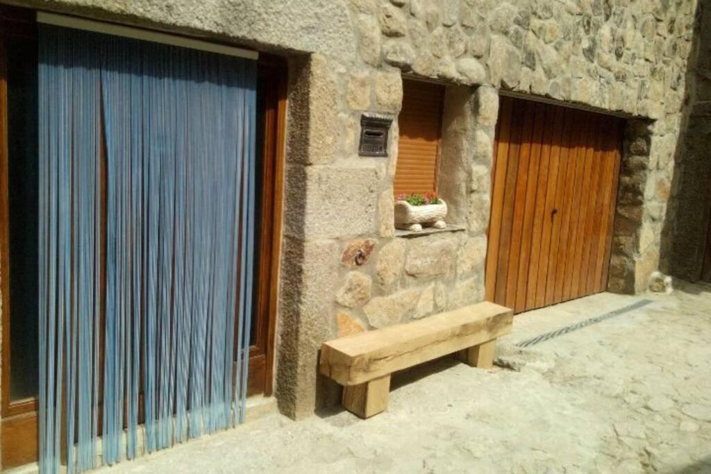 Apartament El Bosque De Los Romanos Puerto de Béjar Zewnętrze zdjęcie